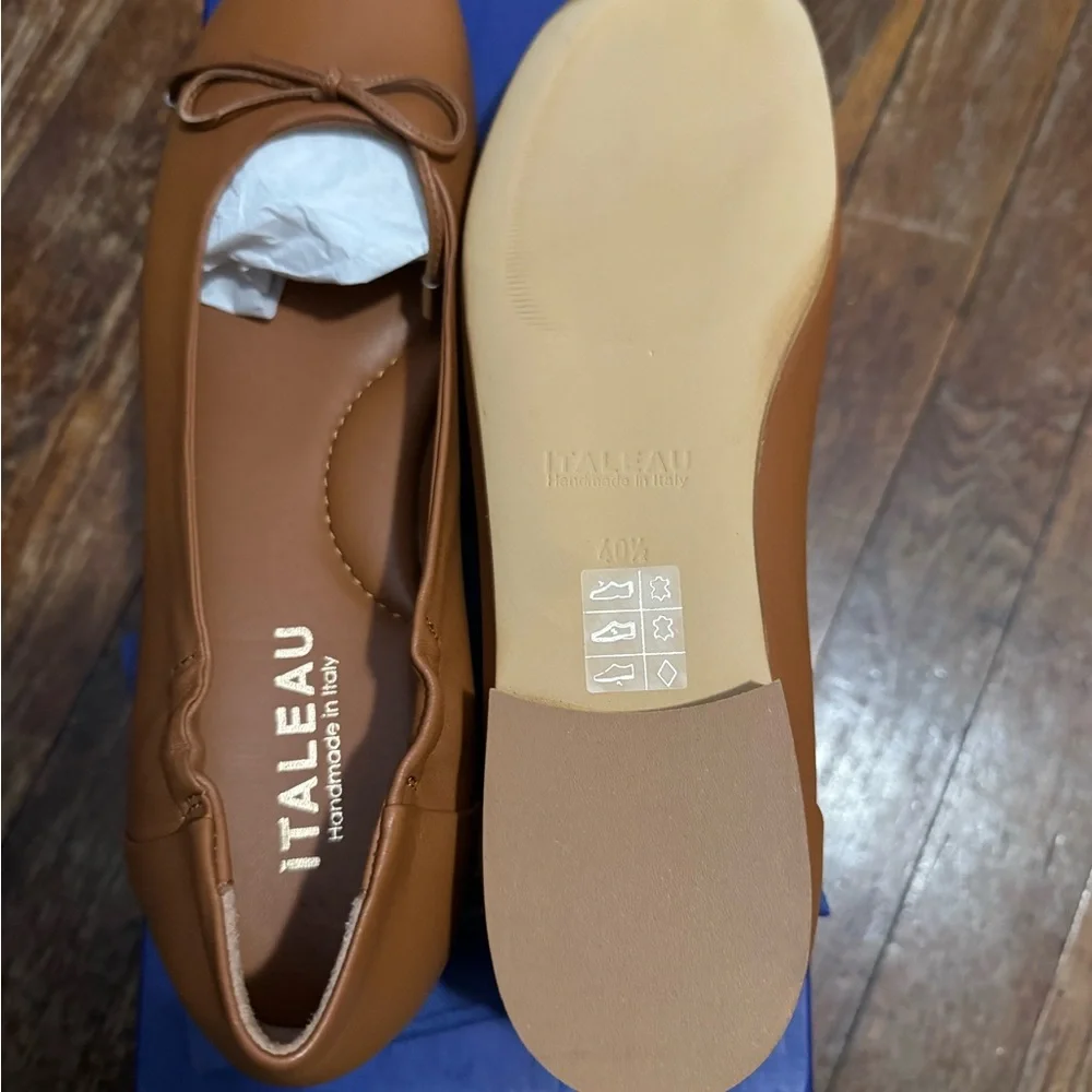 Italeau Women's Brown Leather Loafers - Picture 4 of 4